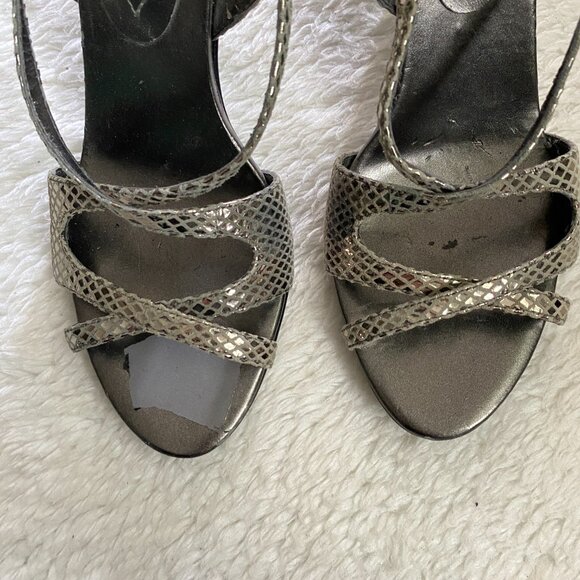 Vintage Guess Metallic Silver Snake Print Strapy Heels - Picture 4 of 14